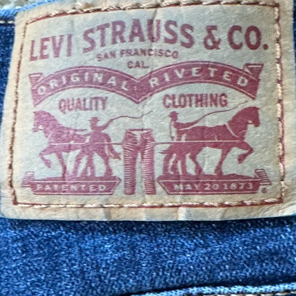 Levi Strauss &‎ Co Denim Classic Jean Shorts Med Wash Women’s Size W33. - Picture 5 of 6